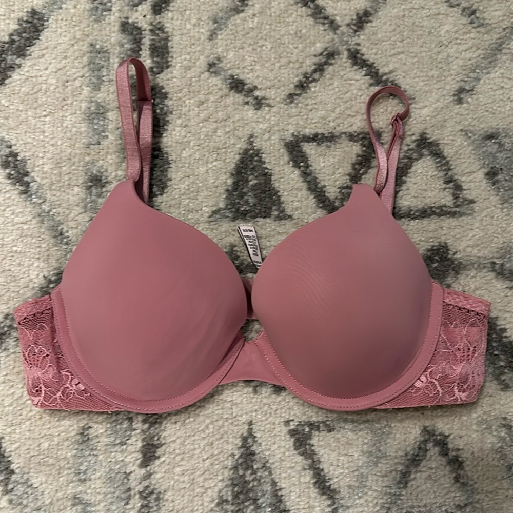 34B Victoria’s Secret Pink Bra (T-shirt push up)